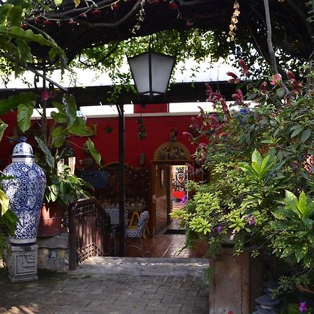 Casa De Las Flores Bed & Breakfast Tlaquepaque Exterior foto