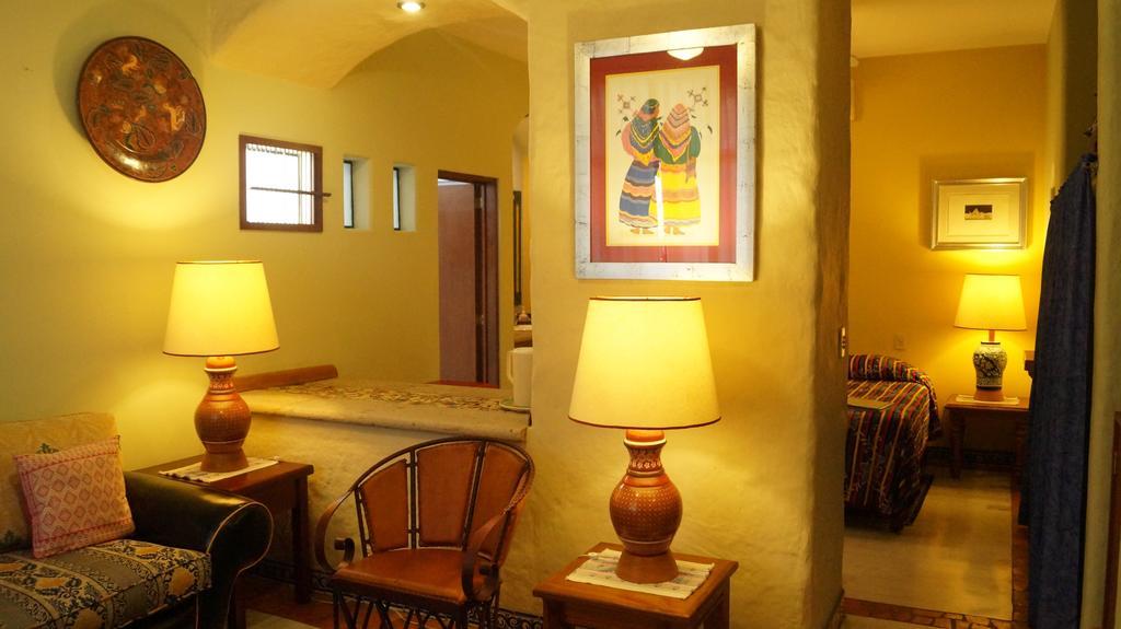 Casa De Las Flores Bed & Breakfast Tlaquepaque Exterior foto