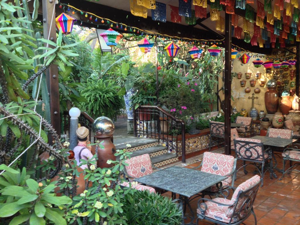 Casa De Las Flores Bed & Breakfast Tlaquepaque Exterior foto