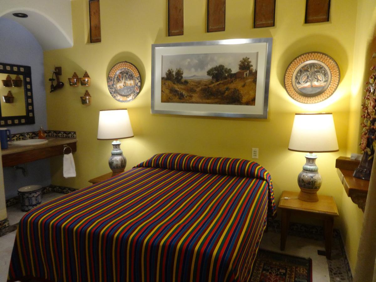Casa De Las Flores Bed & Breakfast Tlaquepaque Exterior foto